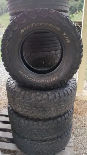 Pneu BF Goodrich 35 X 12,5 R18