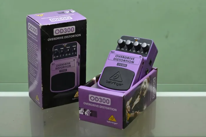 Pedal Behringer OD300 Overdrive Distortion