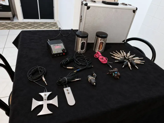 Kit profissional de tatuagem 