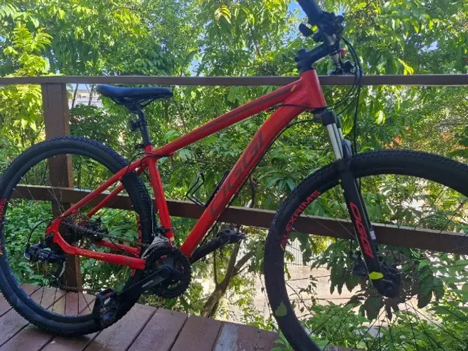 Bicicleta OGGI Hacker Sport 17'' + capacete Specialized !