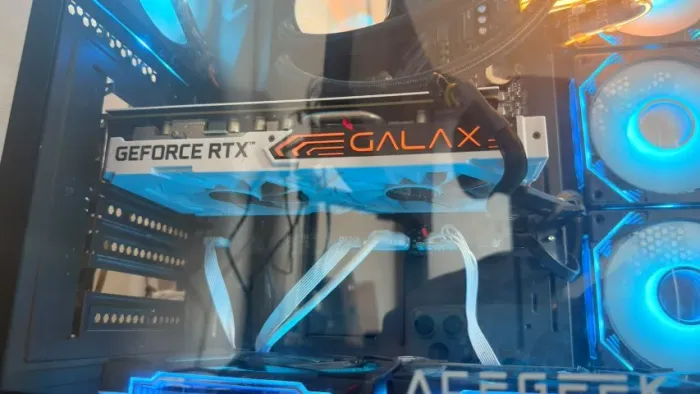 Placa de Video RTX 2060 EX White (1-Click OC) 6GB GDDR6