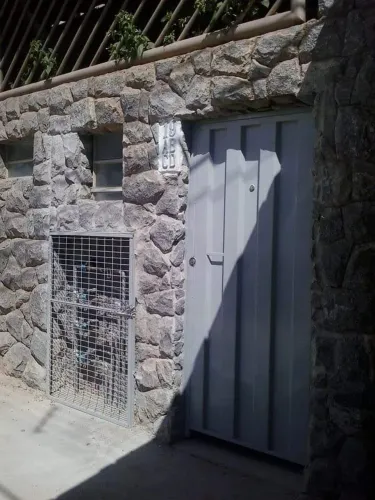 Alugo kitnet 