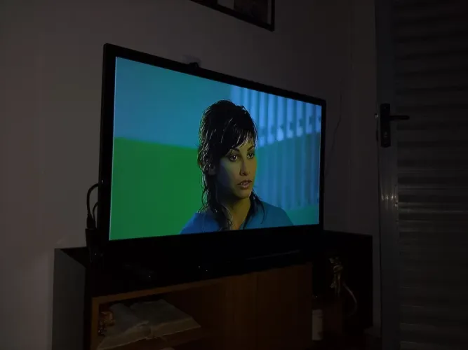 VENDO TV PLASMA SAMSUNG 50 POLEGADAS (NÃO É SMART)