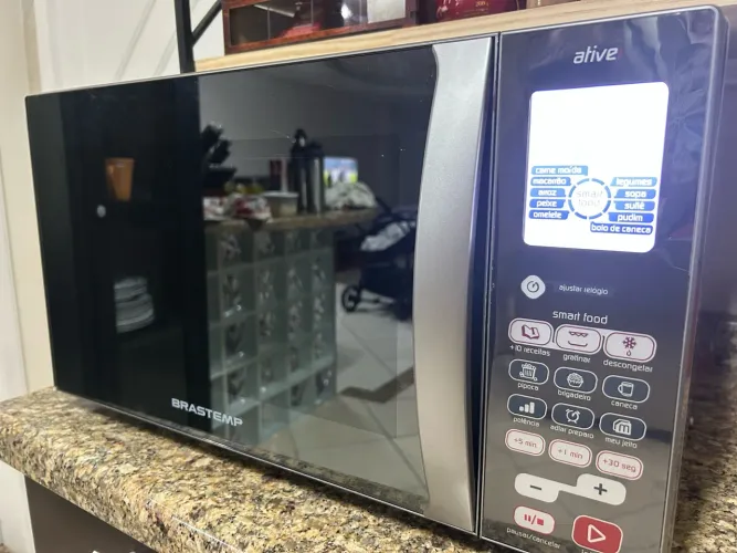 Microondas 38L Brastemp ative