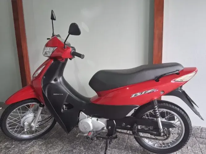 Vendo honda biz 2008.