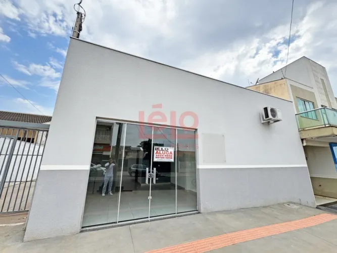 Sala comercial para alugar em Maringá, no Jardim Santa Helena, com 35 m², banheiro privati