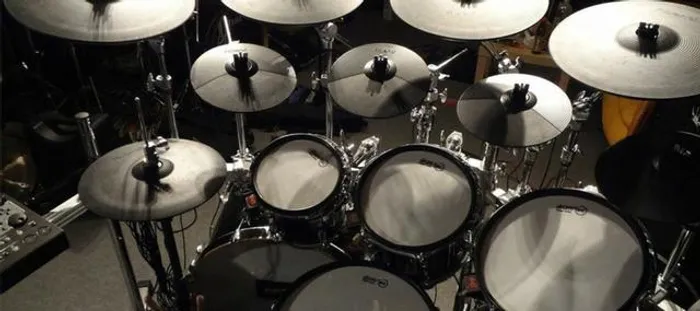 Luthier - reforma de baterias na Musical Brother