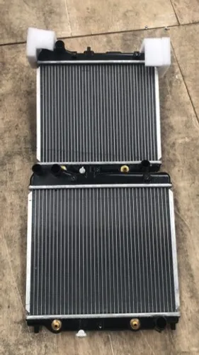 Radiador e parachoque dianteiro Honda Fit 2004/2008