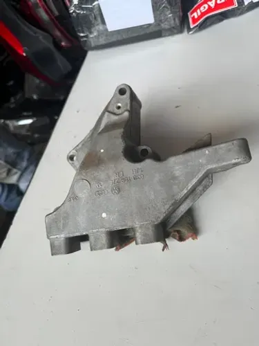 Suporte Coxim Motor Direito Vw Saveiro G5 G6 G7 G8 8V original 