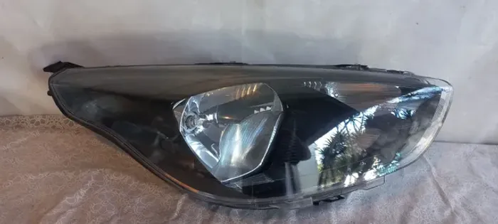 Farol do Ford ka lado direito 2019