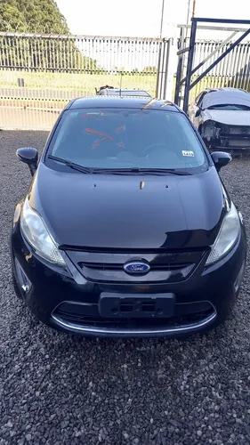 New fiesta para retirada de peças 