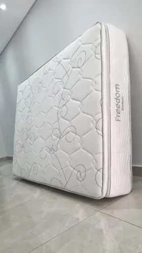 Casal Ortobom bem Alto com pillowtop Aceito Cartão e Entrego