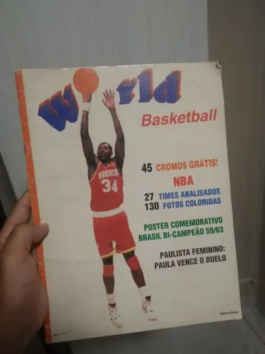 Revista World Basketball Item colecionador Raro