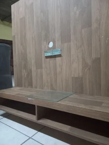 Rack com Painell para TV com estante na leteral