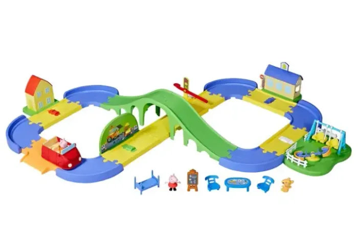 Pista Passeio pela Cidade da Peppa Hasbro
