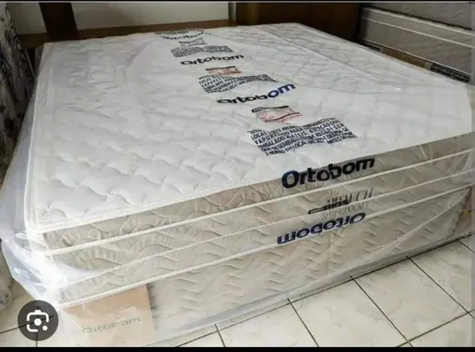 Cama box casal super king ortobom ( poucas unidades)