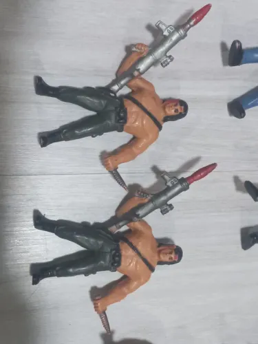 MINIATURA RAMBO 1983 CAROLCO