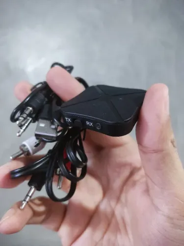 Receptor e Transmissor de Áudio Bluetooth 4.2 - Recarregável - Novo