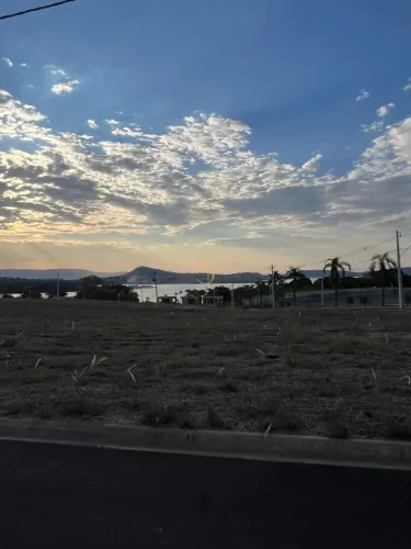 Terrenos à venda - Condomínio Quinta dos Nobres, Cássia-MG