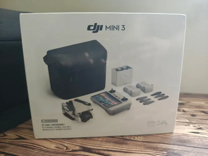 Drone DJI mini 3 combo fly more RC Lacrado OFERTA