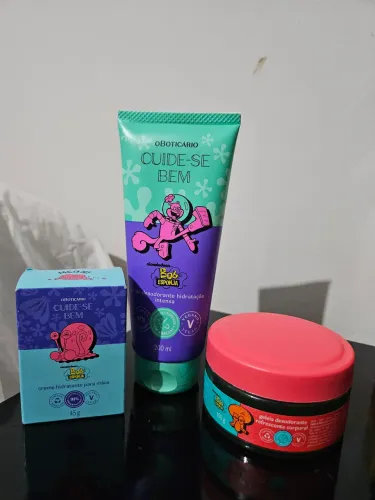 Kit Bob Esponja Hidratante Corporal, Hidratante de Mãos e Geléia Hidratante Refrescante