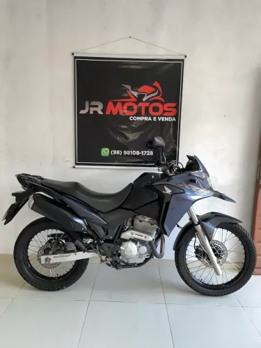 XRE 300 2022. @jrr_motos. Faço financiamento.