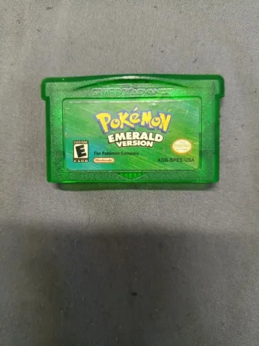 Pokémon Emerald (Alternativa) Salvando