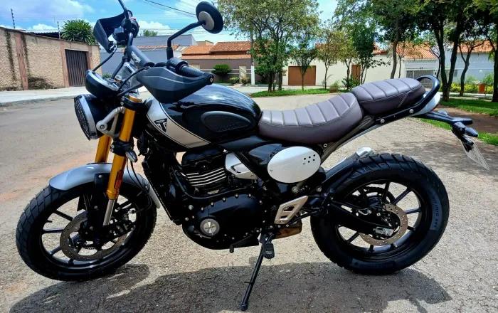 Triumph scrambler 400x 25/25 - Particular - somente 300km