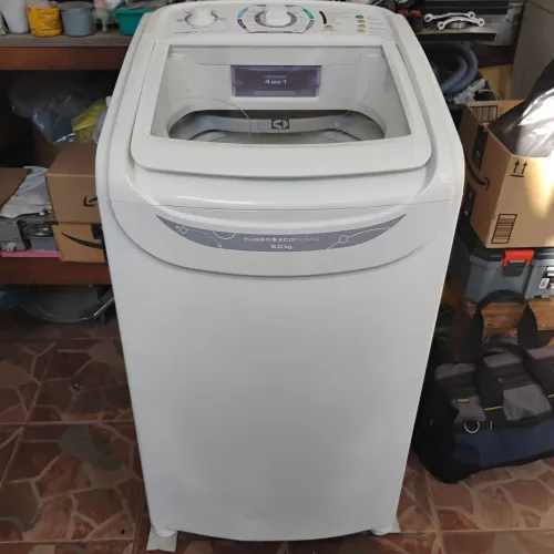 Lavadora de roupas Electrolux Turbo Economia 8kg