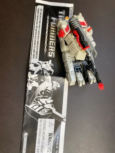 Transformers Universe Megatron (tanque v Branca RARO) - Decepticon