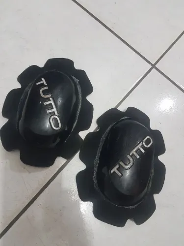 Saboneteiras de Joelho Tutto para esportes radicais
