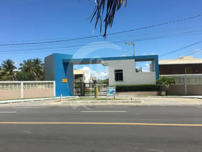 Lote à venda no Condomínio Portal do Mar