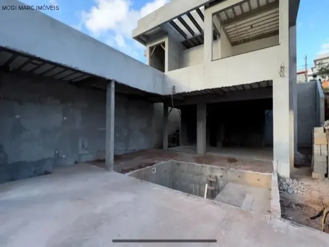 Lindíssima casa para venda em Mogi das Cruzes em condomínio fechado, sobrado novo para ven