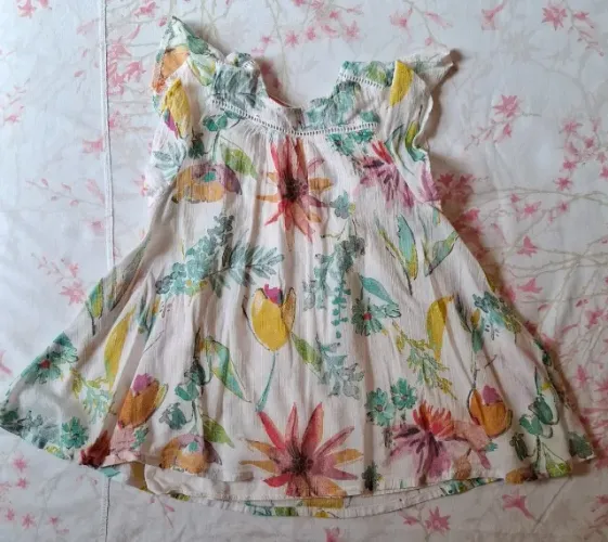 Vestido florido infantil Old Navy - Tamanho 3T 3A