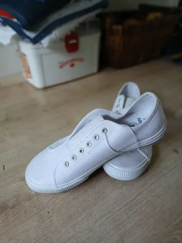 Tênis branco casual