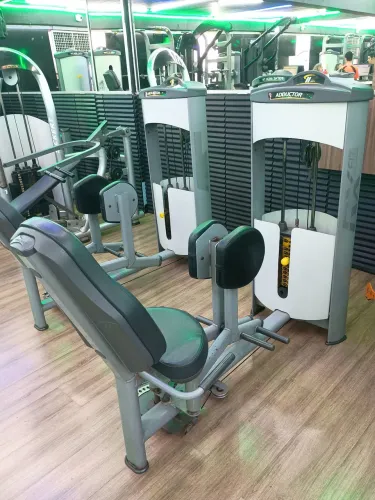 Aparelho de musculação valor 5.500 cada