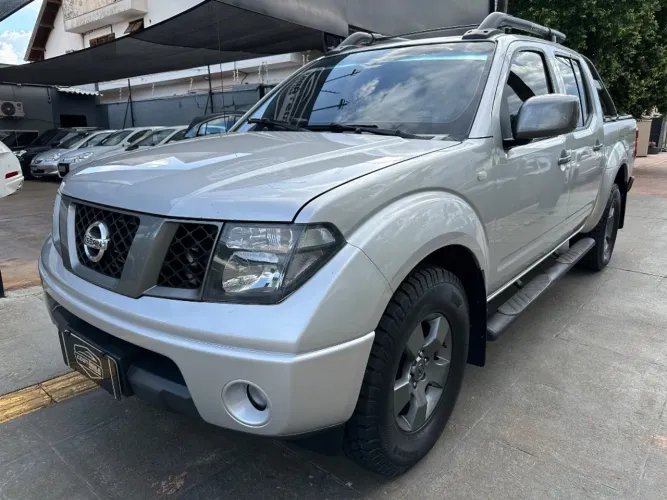 Nissan Frontier SE Attack CD 4X2 2.5 TB Diesel 2012