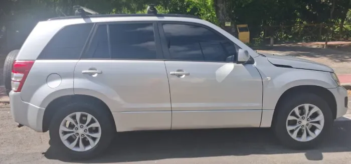 Suzuki Grand Vitara 2.0 16V 4x2 5P Mec. 2013