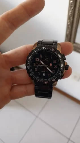 Relógio Victorinox - Cronógrafo - Preto