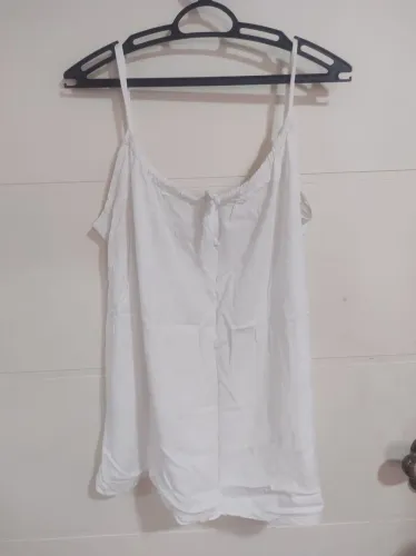 Quatro Blusas de alça 