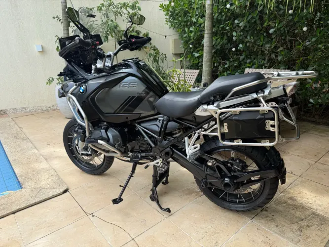 BMW 1250 adv triple black 2024 com 6500km apenas 