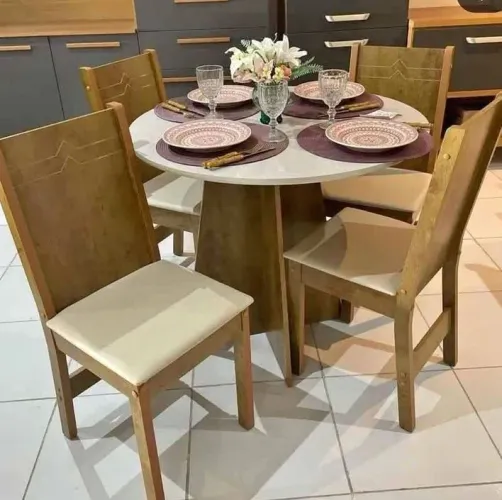 Conjunto de Mesa de Jantar Redonda com 4 Cadeiras