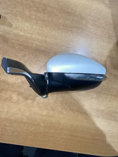 Retrovisor esquerdo Peugeot 208 2017 2018 2019 