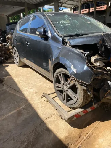SUCATA HYUNDAI I30 2010/2011 2.0   ( PARA VENDA DE PEÇAS )