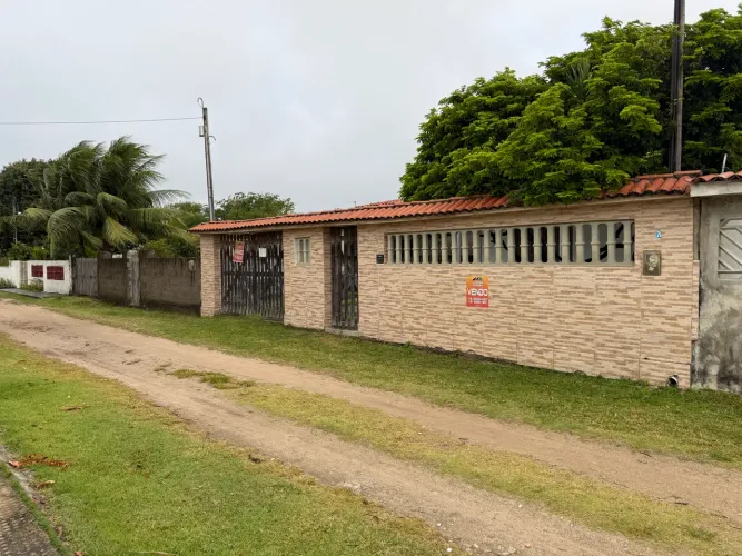 Casa na praia de Catuama !