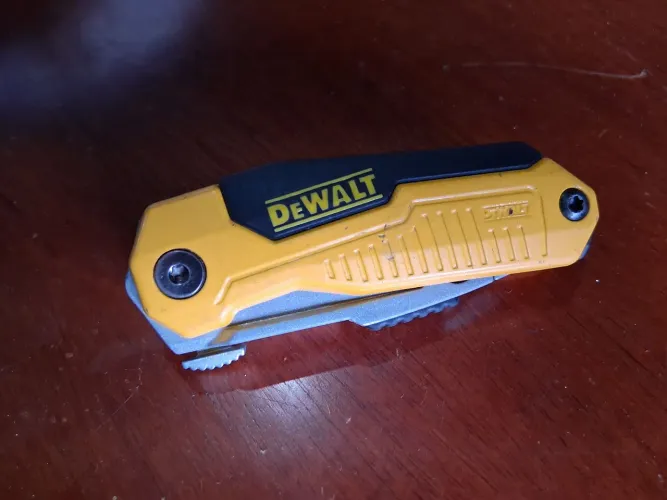 Estilete DEWALT DWHT10035L<br>