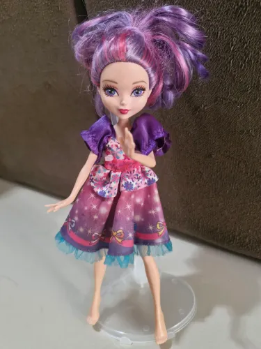 Boneca Barbie Malucia - Barbie e o portal secreto Mattel 2013