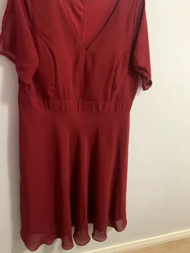 Vestido social curto