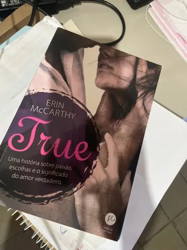 Livro True