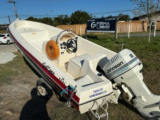 Lancha Real Fish 160 com motor Johnson 90 HP ano 2009 com carreta de Rodoencalhe